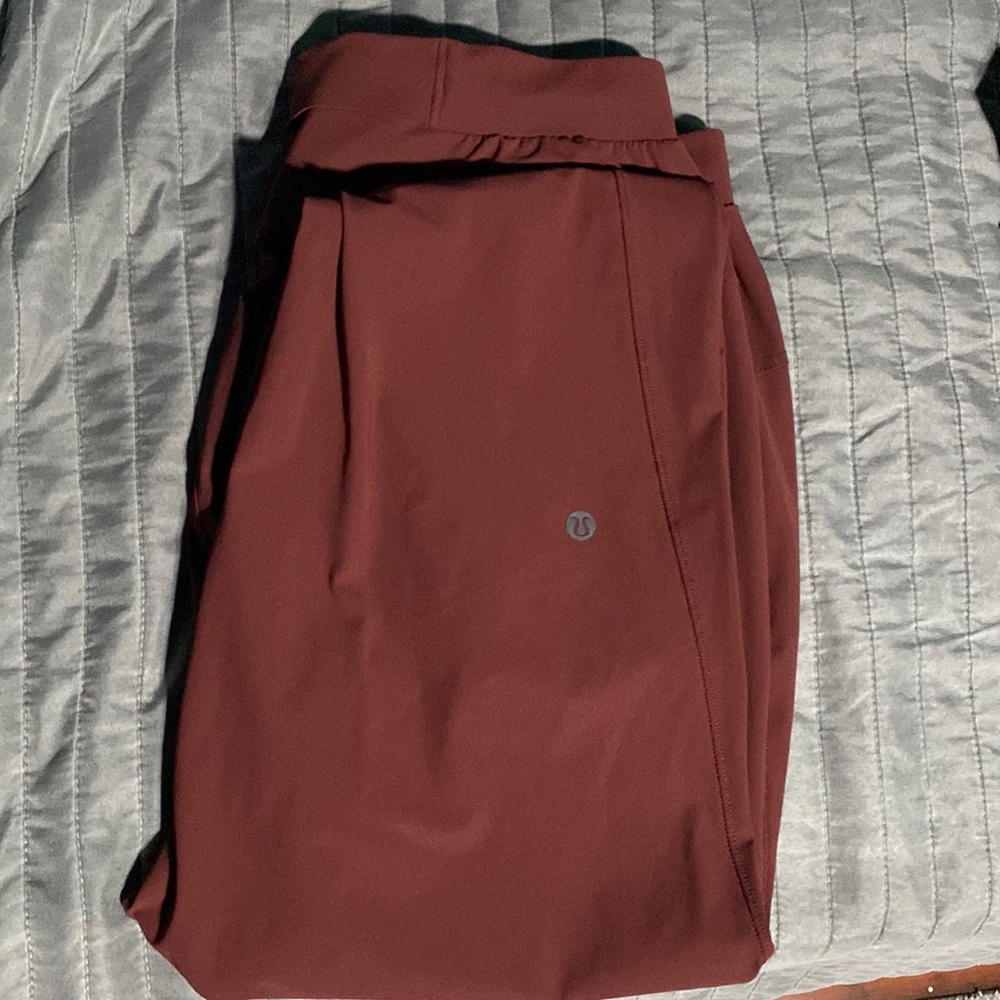 Lululemon Mens Surge Joggers Red Merlot 29” Medium